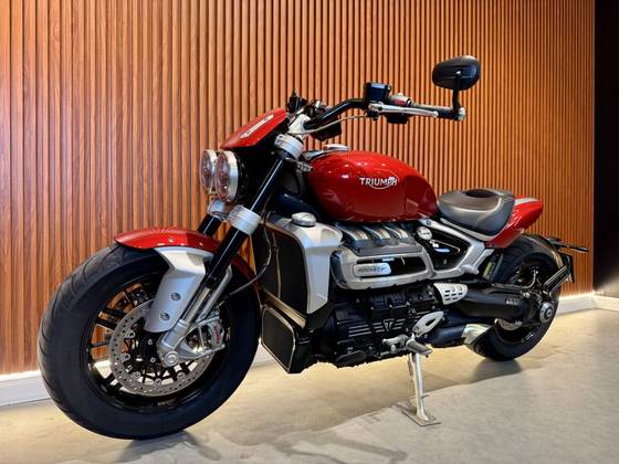 TRIUMPH ROCKET III R 